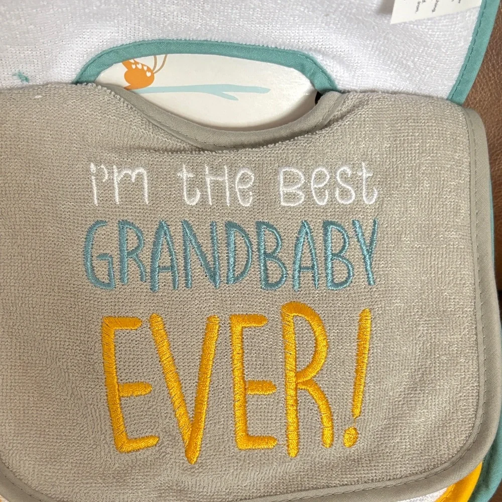 Parents Choice 4 pack Infant Bibs